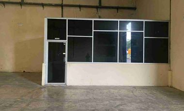 di sewakan gudang tenau indah
