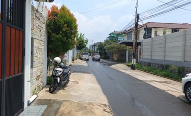 Rumah Mewah Modern Minimalis di Jajar Laweyan Solo, Lokasi Elit dengan Daya Listrik Super Besar