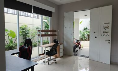 Rumah Mewah Modern Minimalis di Jajar Laweyan Solo, Lokasi Elit dengan Daya Listrik Super Besar