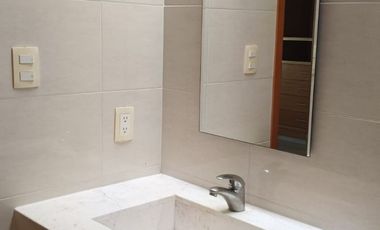 ENORME CASA EN RENTA EN MILENIO Querétaro, 3 recamaras cada una con baño de oportunidad !
