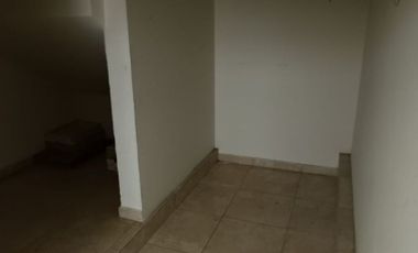 ENORME CASA EN RENTA EN MILENIO Querétaro, 3 recamaras cada una con baño de oportunidad !