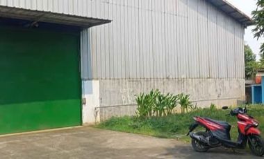 Disewa Gudang Narogong KM 10 Pinggir jalan Utama Akses 40 FT Langsung Pakai