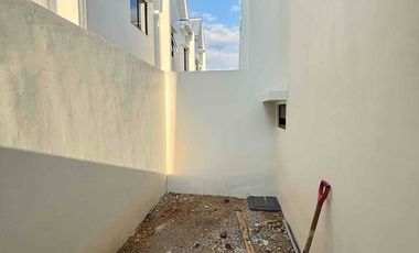 Rumah 2 Lantai Type 69 Royal Spring Hertasning Cluster Elite