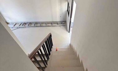 Rumah 2 Lantai Type 69 Royal Spring Hertasning Cluster Elite