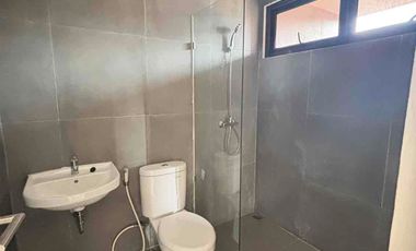 Rumah 2 Lantai Type 69 Royal Spring Hertasning Cluster Elite