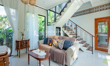 DISEWAKAN VILLA DENGAN 3 KAMAR TIDUR DI PAYANGAN