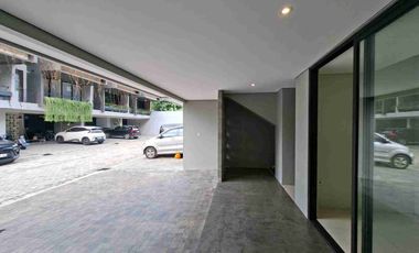 Launching! Townhouse di Kemang super worth it 3,4M