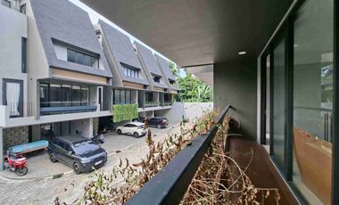 Launching! Townhouse di Kemang super worth it 3,4M