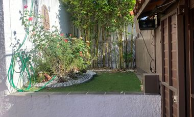 Venta Casa en Chapalita, Jardin de San Ignacio, 380m2