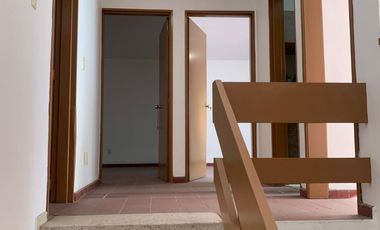 Venta Casa en Chapalita, Jardin de San Ignacio, 380m2