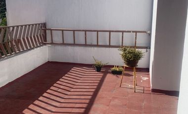 Venta Casa en Chapalita, Jardin de San Ignacio, 380m2