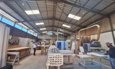 VENTA CONJUNTO DE BODEGAS O GALPONES PARA INVERSION 1795M2 DE CONSTRUCCION