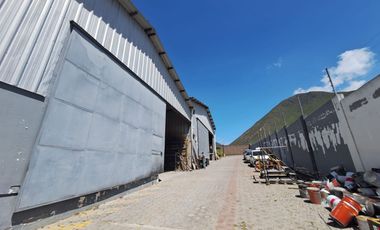 VENTA CONJUNTO DE BODEGAS O GALPONES PARA INVERSION 1795M2 DE CONSTRUCCION