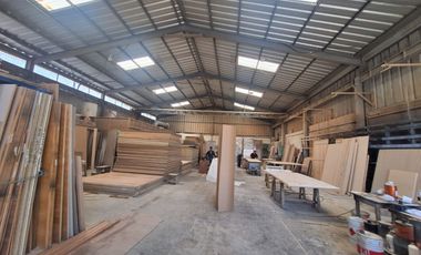 VENTA CONJUNTO DE BODEGAS O GALPONES PARA INVERSION 1795M2 DE CONSTRUCCION