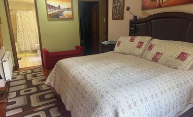 Exclusiva Casa Familiar con Piscina y Quincho de Lujo – Peñalolén