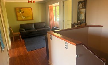 Exclusiva Casa Familiar con Piscina y Quincho de Lujo – Peñalolén