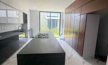 Venta Casa Nueva por el Tec de Monterrey
