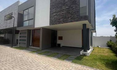 Venta Casa Nueva por el Tec de Monterrey