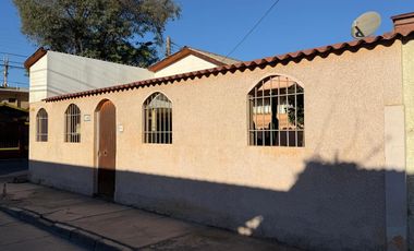 CÉNTRICA CASA A PASOS DE AV. COPAYAPU
