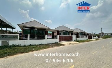 Single-story house, 68.2 sq.wah, in Laksiri Property Village (Phase 1), near Ban Pho Hospital, Soi Tesaban Ban Pho 13, Chachoengsao-Bang Pakong Road,