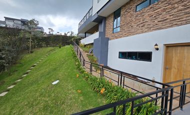 VENTA CASA CAMPESTRE LOMA DEL ESCOBERO ENVIGADO