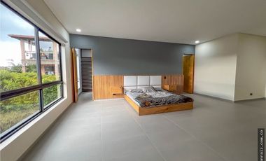 VENTA CASA CAMPESTRE LOMA DEL ESCOBERO ENVIGADO