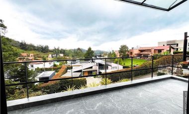 VENTA CASA CAMPESTRE LOMA DEL ESCOBERO ENVIGADO