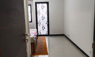 DIJUAL APARTEMEN AMEGA CROWN RESIDENCE TOWER A LANTAI 10 SEMI FURNISHED