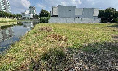 Venta de Terreno en Isla Mocoli