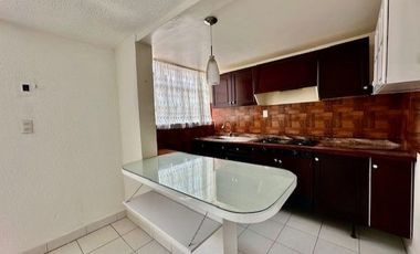 CASA EN RENTA EN TOLUCA DE 4 RECAMARAS Y ESTUDIO EN PRIVADA