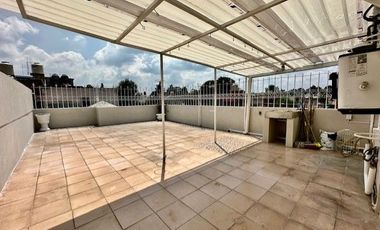 CASA EN RENTA EN TOLUCA DE 4 RECAMARAS Y ESTUDIO EN PRIVADA