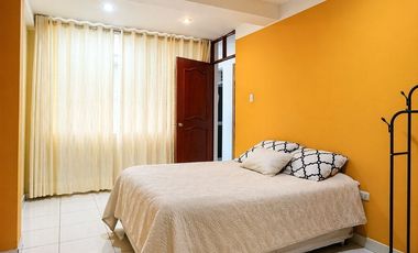 DEPARTAMENTO AMOBLADO EN ALQUILER – ZONA CALLE LOS DAMASCOS