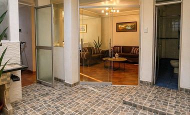DEPARTAMENTO AMOBLADO EN ALQUILER – ZONA CALLE LOS DAMASCOS