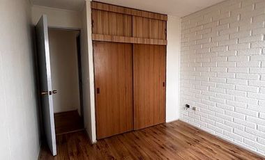 Departamento 2D Remodelado, Metro Matta. Valor incluye gastos comunes