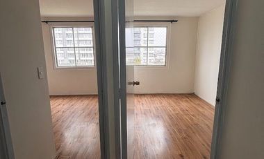 Departamento 2D Remodelado, Metro Matta. Valor incluye gastos comunes