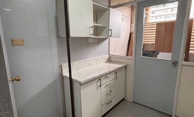 Departamento 2D Remodelado, Metro Matta. Valor incluye gastos comunes