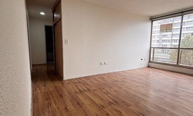 Departamento 2D Remodelado, Metro Matta. Valor incluye gastos comunes