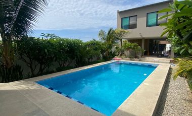 Casa de venta en Lomas de Ballenita