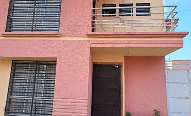 SE VENDE HERMOSA CASA EN ESMERALDAS A TAN SOLO 10 MINUTOS DE LA PLAYA