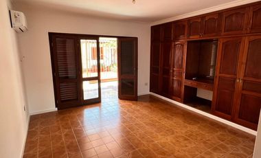 CASA 3 DORMITORIOS EN ALQUILER