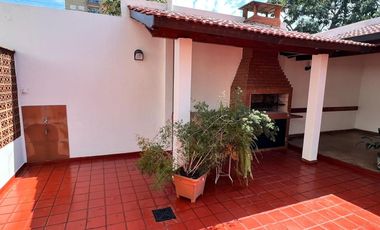 CASA 3 DORMITORIOS EN ALQUILER