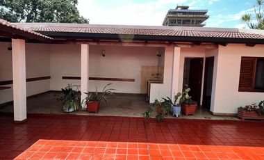 CASA 3 DORMITORIOS EN ALQUILER
