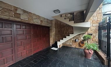 CASA 3 DORMITORIOS EN ALQUILER