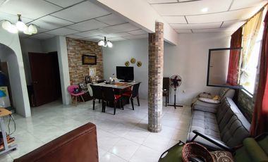 Casa en Venta en Sauces 7 cerca de aeropuerto, Guayaquil - Ecuador