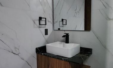 Casa Nueva en Venta en Solares Altanza de 5 Recamaras en Zapopan