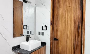 Casa Nueva en Venta en Solares Altanza de 5 Recamaras en Zapopan