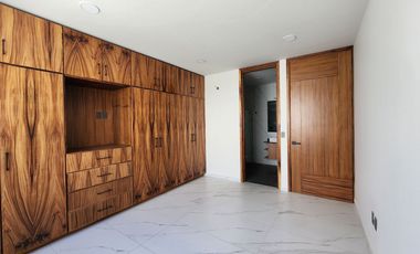 Casa Nueva en Venta en Solares Altanza de 5 Recamaras en Zapopan