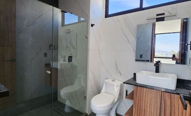 Casa Nueva en Venta en Solares Altanza de 5 Recamaras en Zapopan