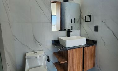 Casa Nueva en Venta en Solares Altanza de 5 Recamaras en Zapopan