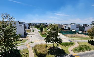 Casa Nueva en Venta en Solares Altanza de 5 Recamaras en Zapopan